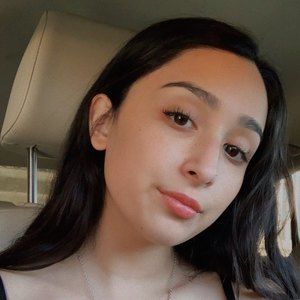 Meet your Posher, Isabel